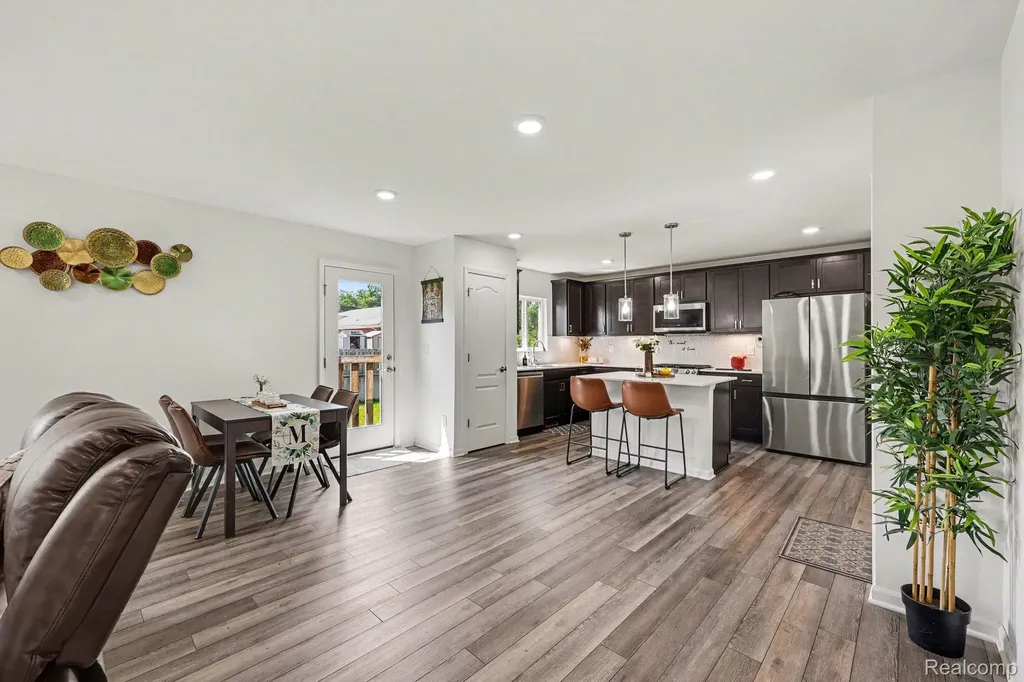 24461 Jade Drive Farmington Hills City MI 48336