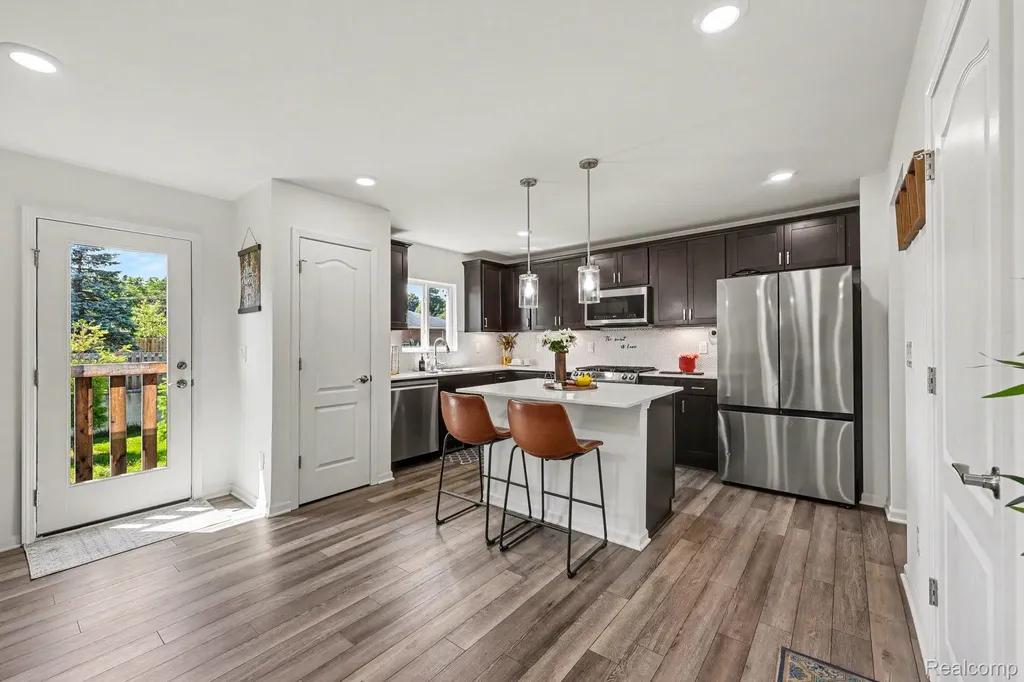 24461 Jade Drive Farmington Hills City MI 48336