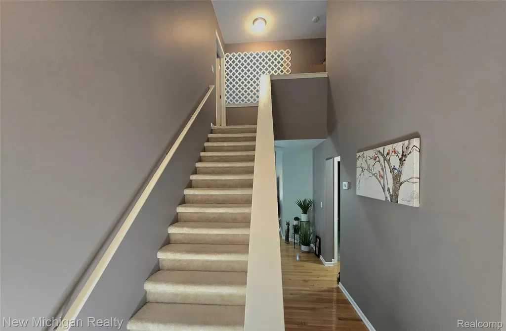 8165 Timber Trail White Lake Charter Township MI 48386
