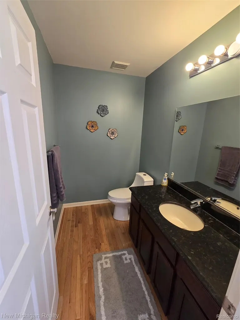 8165 Timber Trail White Lake Charter Township MI 48386