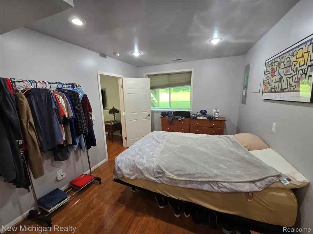 8165 Timber Trail White Lake Charter Township MI 48386