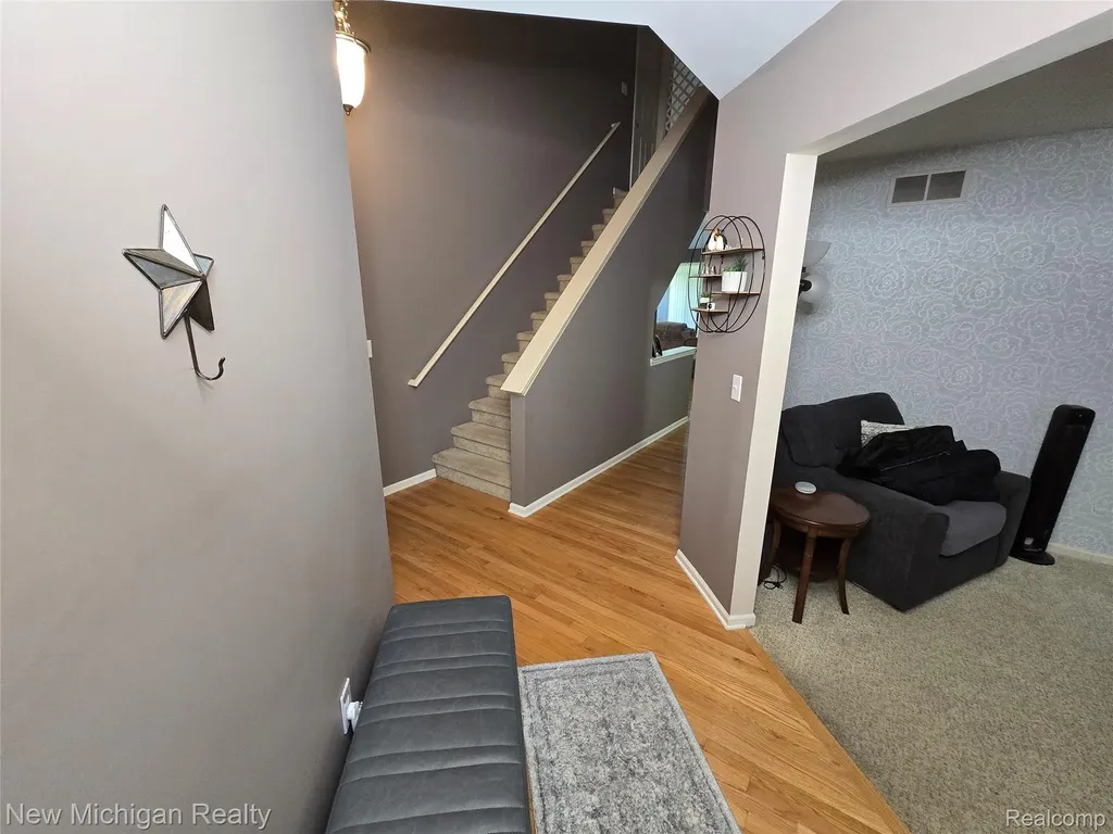 8165 Timber Trail White Lake Charter Township MI 48386