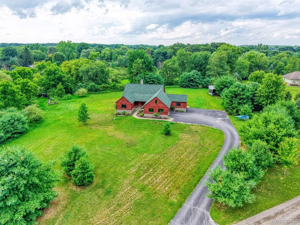 7200 Wiggins Road Deerfield Township MI 48855