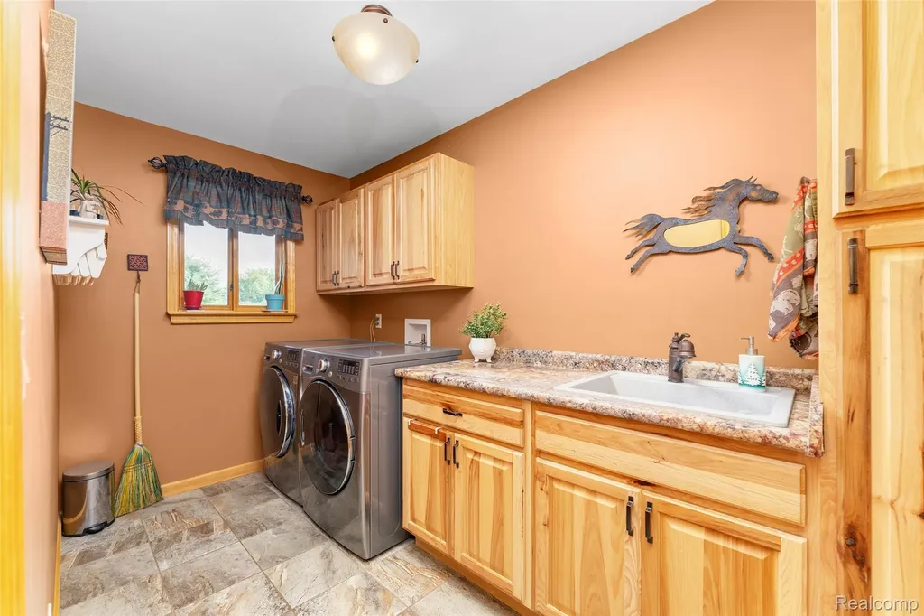 7200 Wiggins Road Deerfield Township MI 48855