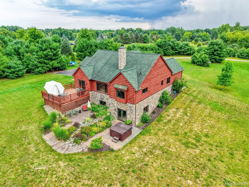 7200 Wiggins Road Deerfield Township MI 48855
