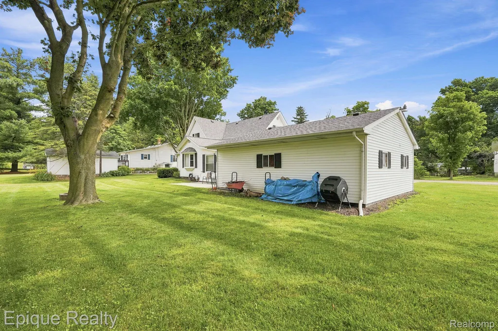204 Washington Street Attica Township MI 48412