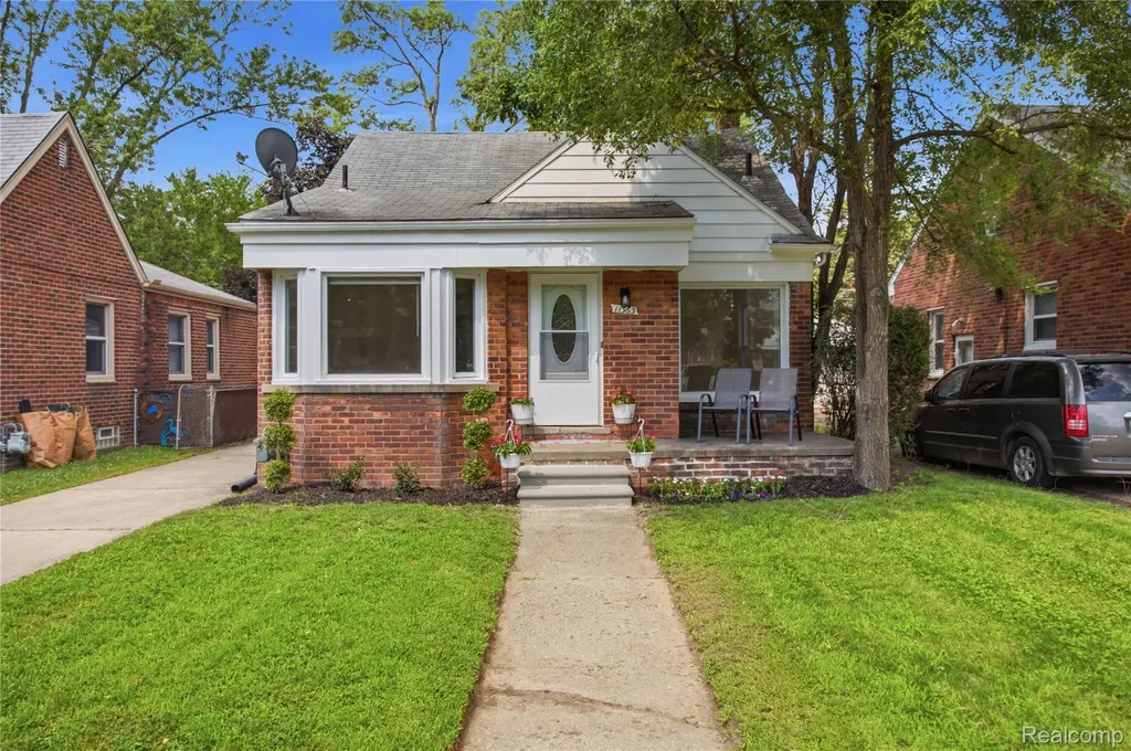 11363 Riverdale Redford Charter Township MI 48239