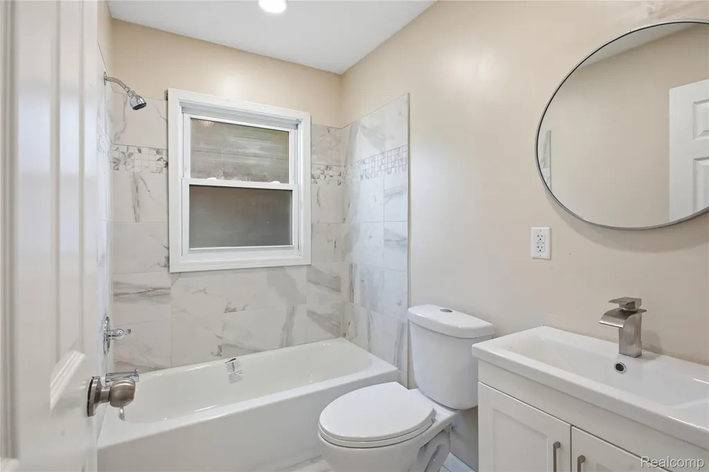 11363 Riverdale Redford Charter Township MI 48239