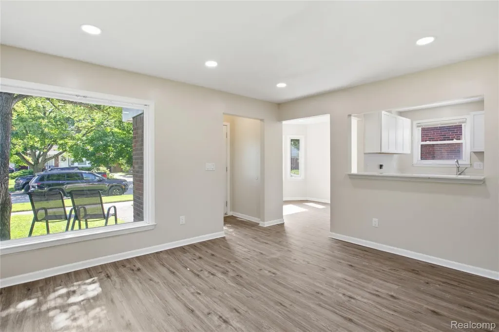 11363 Riverdale Redford Charter Township MI 48239