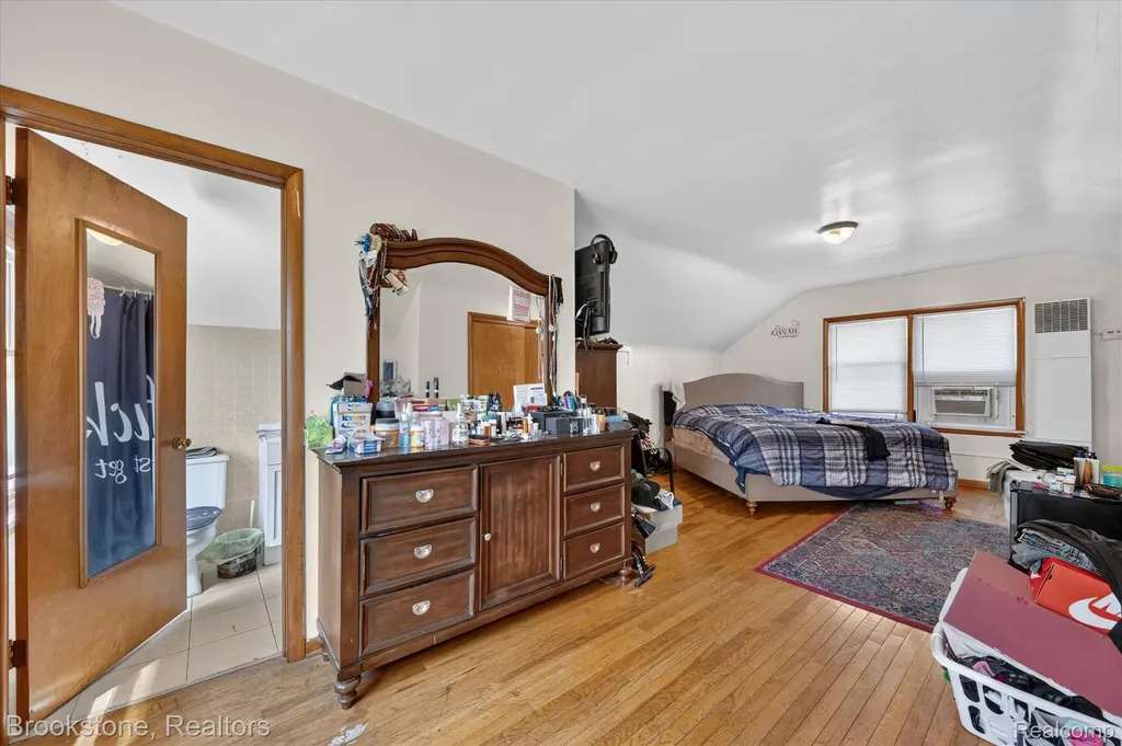 15461 Vaughan Street Detroit City MI 48223