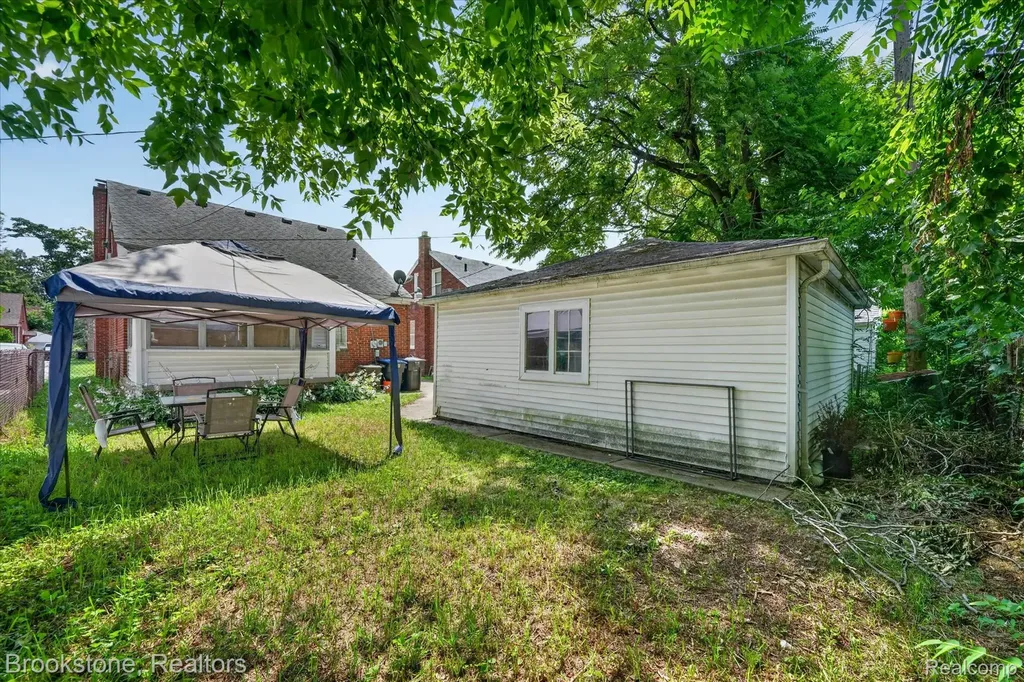 15461 Vaughan Street Detroit City MI 48223