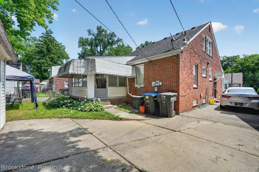15461 Vaughan Street Detroit City MI 48223