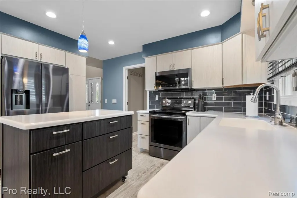 45317 Stonehedge Drive Plymouth Charter Township MI 48170