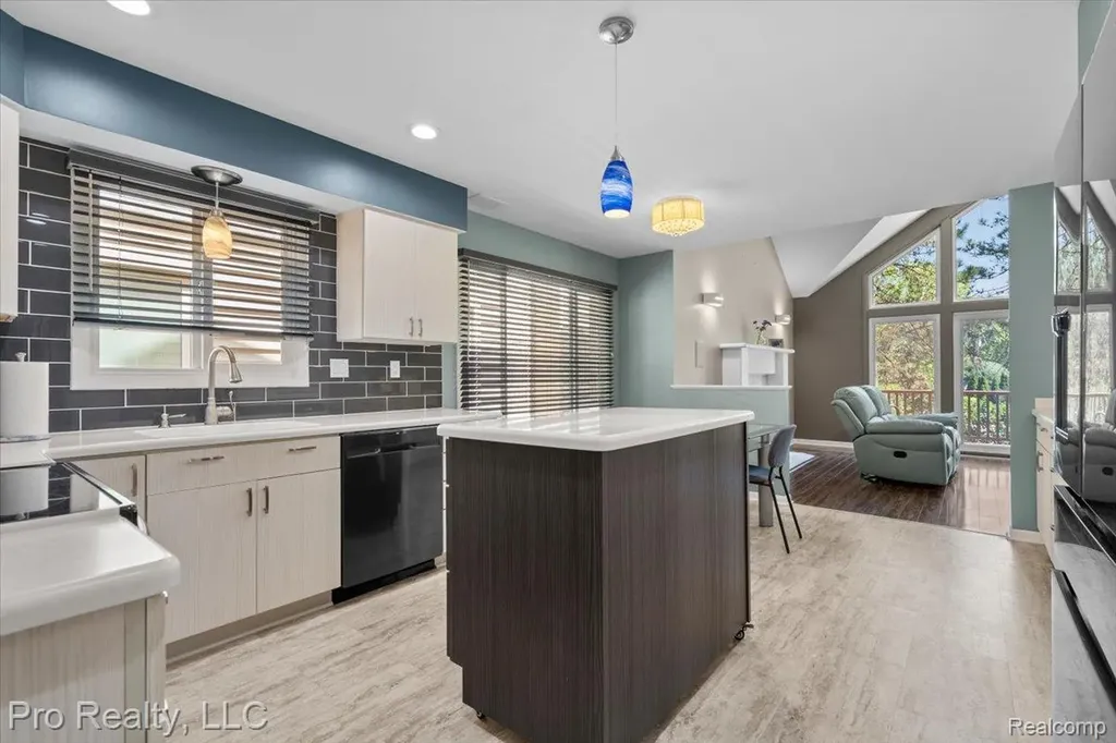 45317 Stonehedge Drive Plymouth Charter Township MI 48170