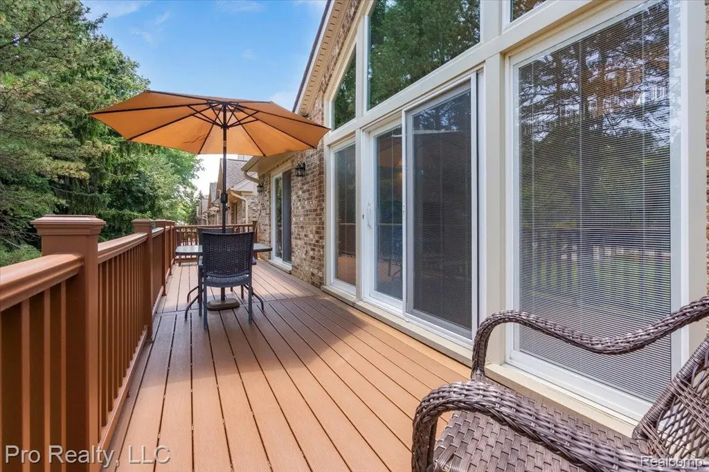 45317 Stonehedge Drive Plymouth Charter Township MI 48170