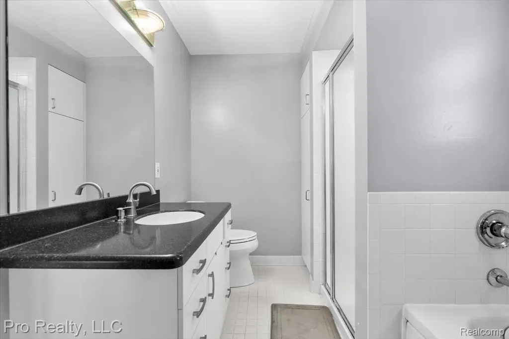 45317 Stonehedge Drive Plymouth Charter Township MI 48170