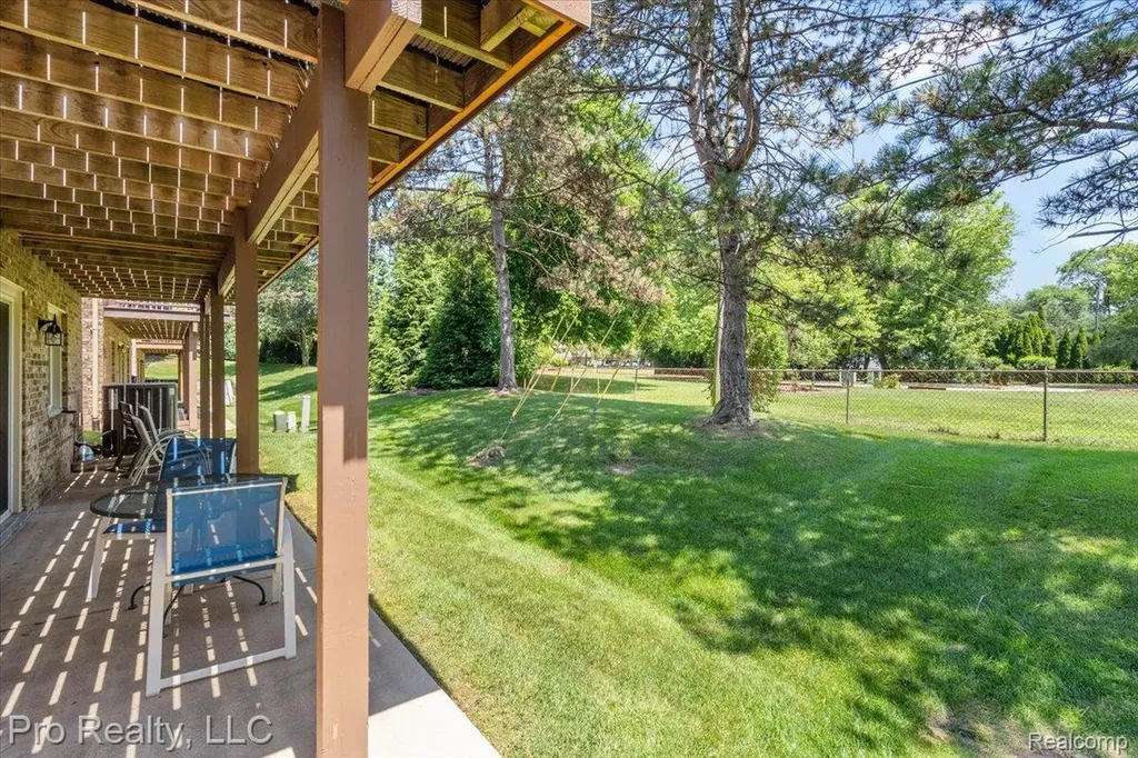 45317 Stonehedge Drive Plymouth Charter Township MI 48170