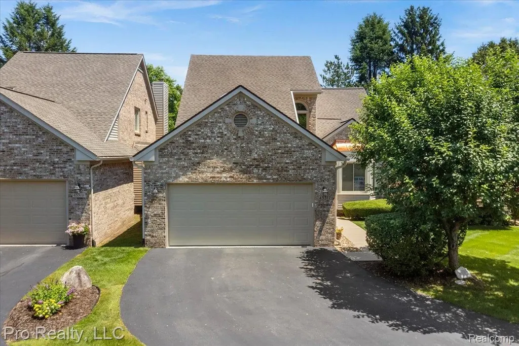 45317 Stonehedge Drive Plymouth Charter Township MI 48170