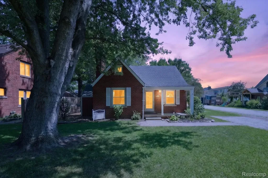 29508 Old North River Road Harrison Charter Township MI 48045