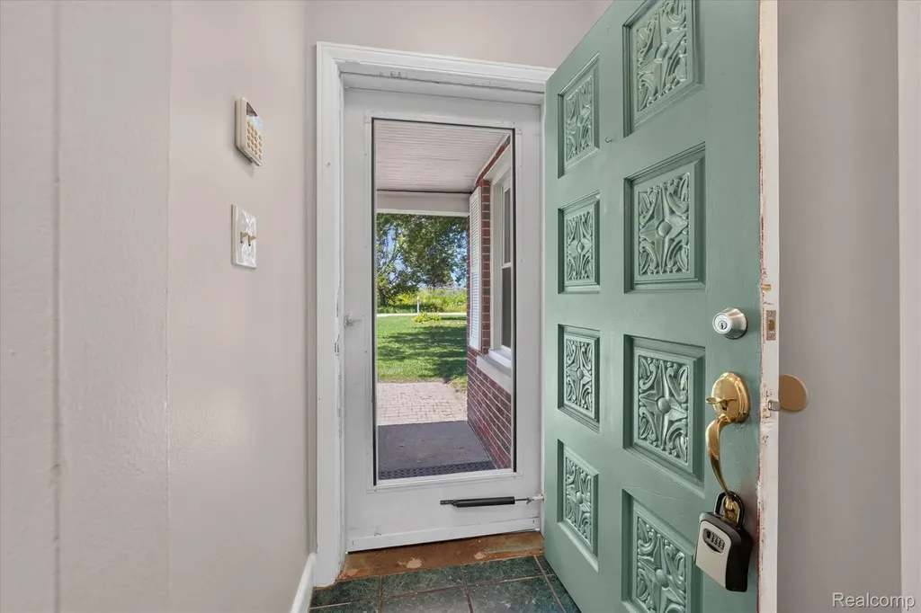 29508 Old North River Road Harrison Charter Township MI 48045