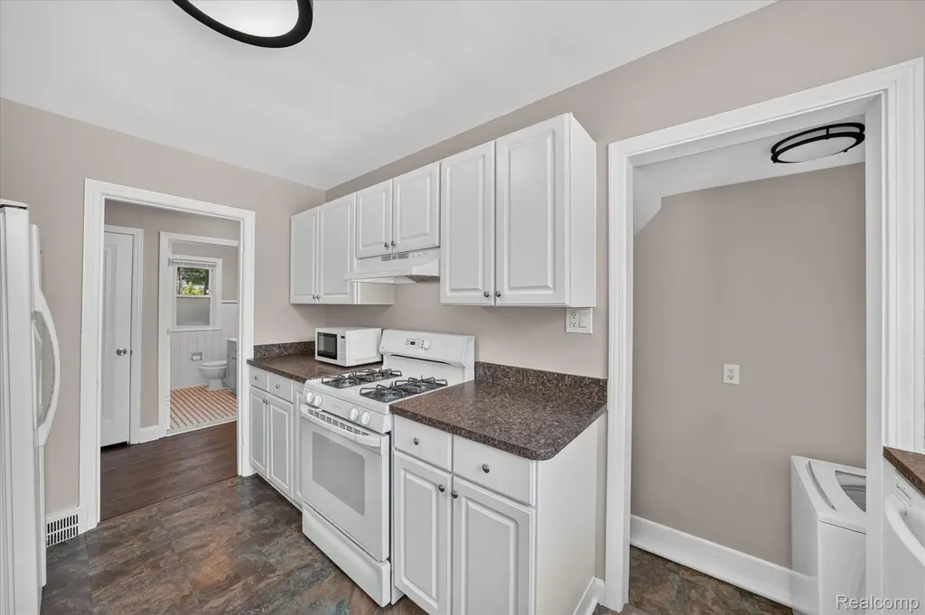 29508 Old North River Road Harrison Charter Township MI 48045