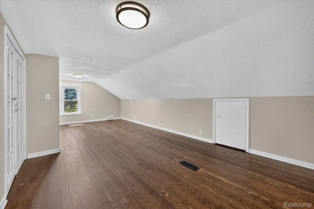 29508 Old North River Road Harrison Charter Township MI 48045