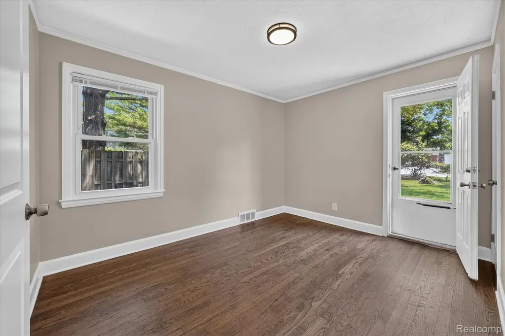 29508 Old North River Road Harrison Charter Township MI 48045