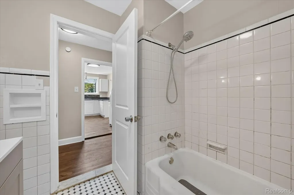 29508 Old North River Road Harrison Charter Township MI 48045