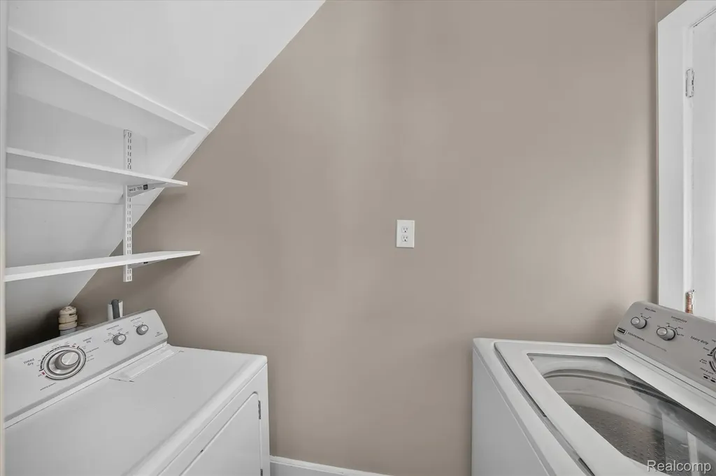 29508 Old North River Road Harrison Charter Township MI 48045