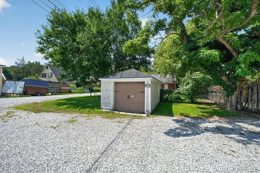 29508 Old North River Road Harrison Charter Township MI 48045