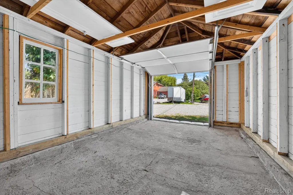 29508 Old North River Road Harrison Charter Township MI 48045
