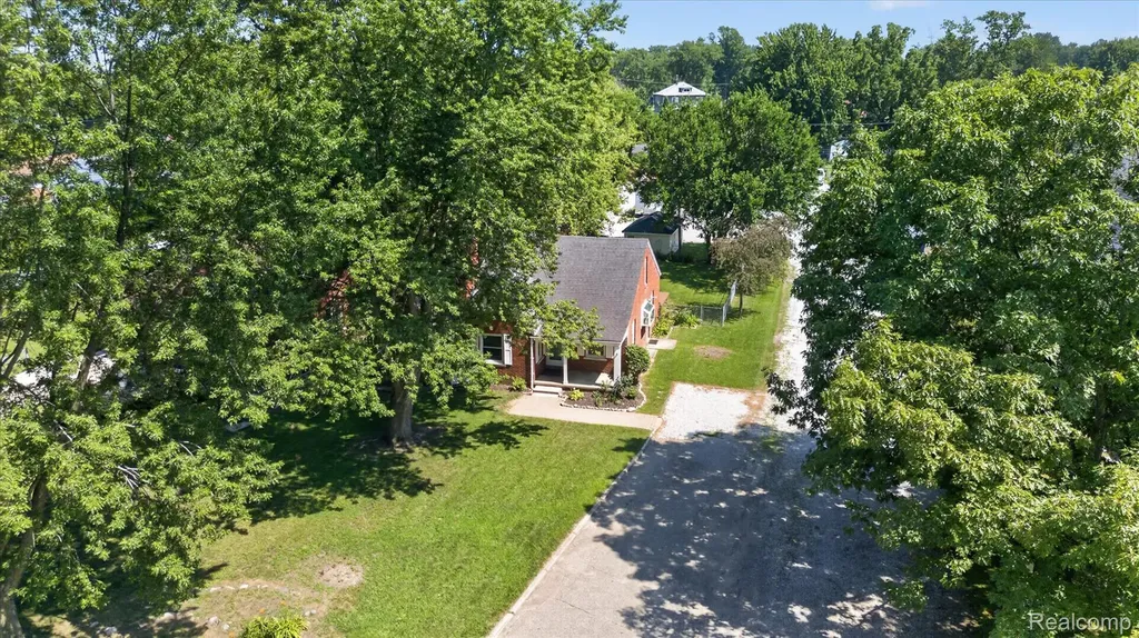 29508 Old North River Road Harrison Charter Township MI 48045