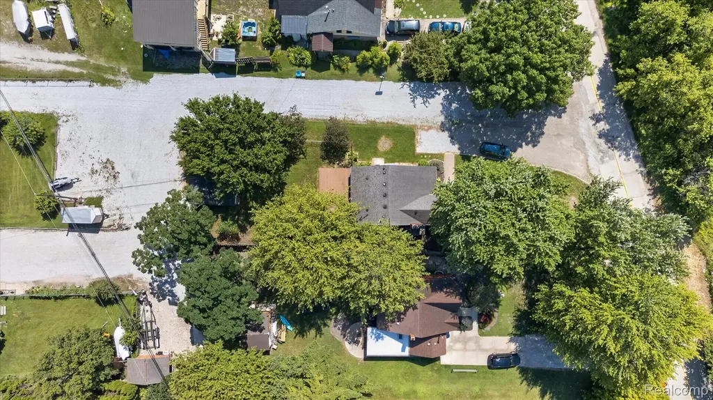 29508 Old North River Road Harrison Charter Township MI 48045