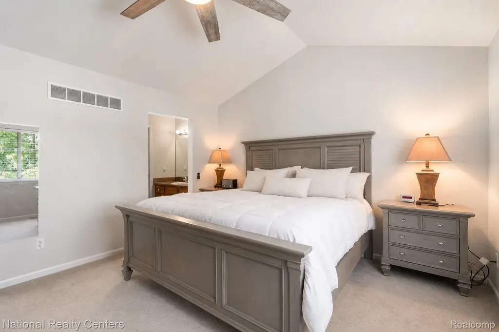 8019 Springdale Drive White Lake Charter Township MI 48386