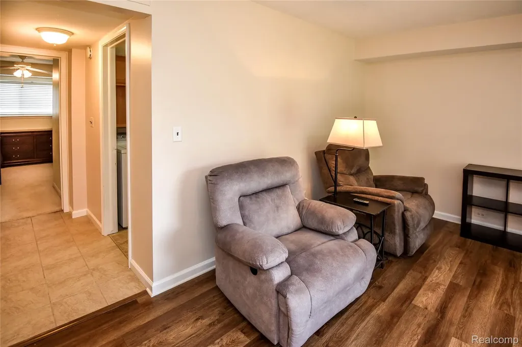 1653 Riverside Drive Rochester Hills City MI 48309
