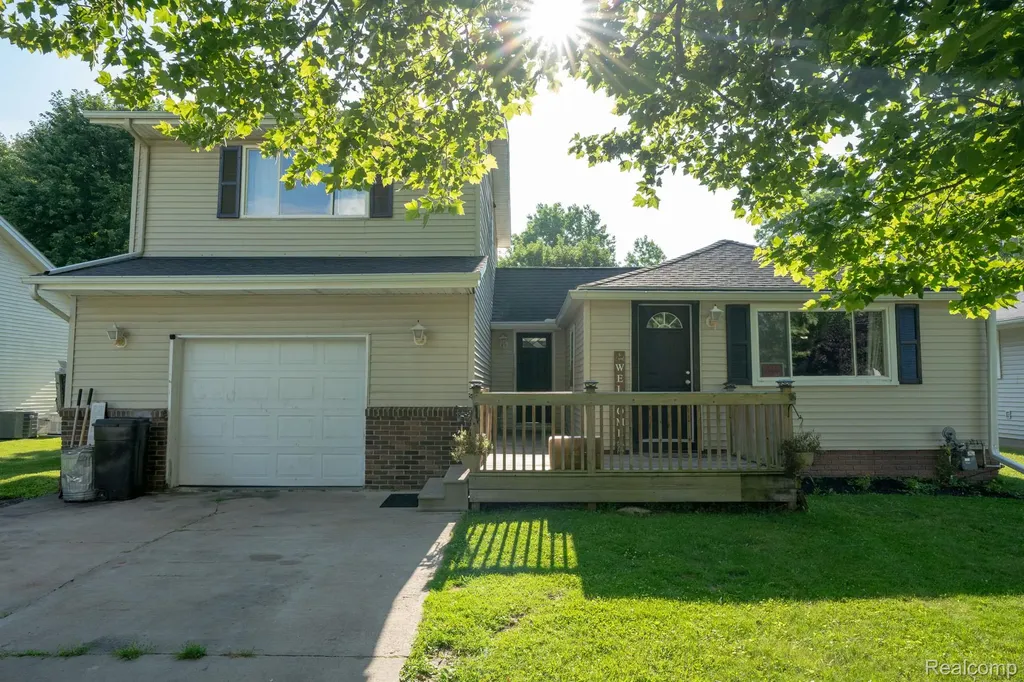 108 Carolina Avenue Marysville City MI 48040