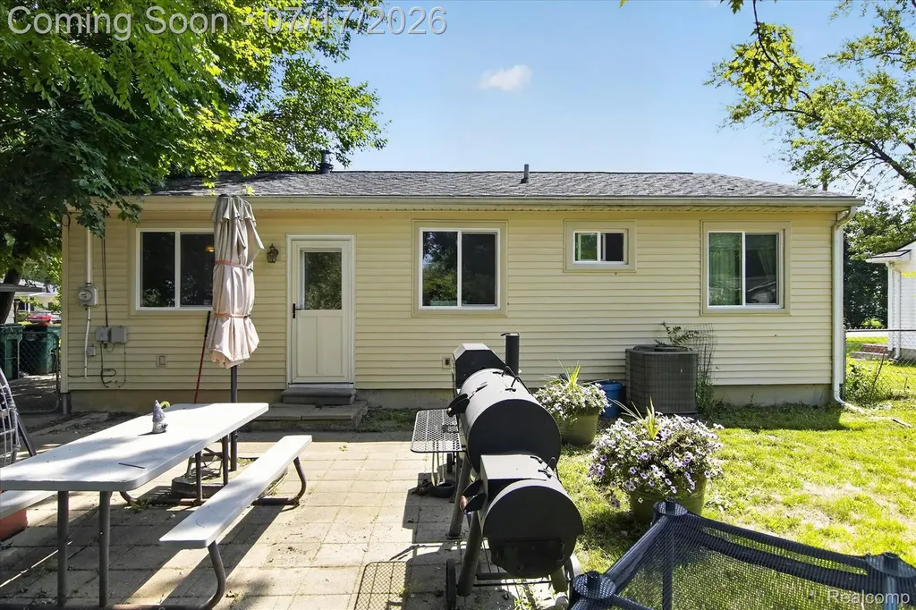 1772 Emerson Avenue Ypsilanti Charter Township MI 48198