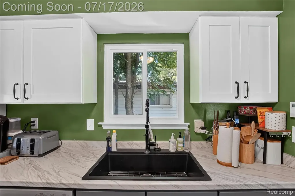 1772 Emerson Avenue Ypsilanti Charter Township MI 48198