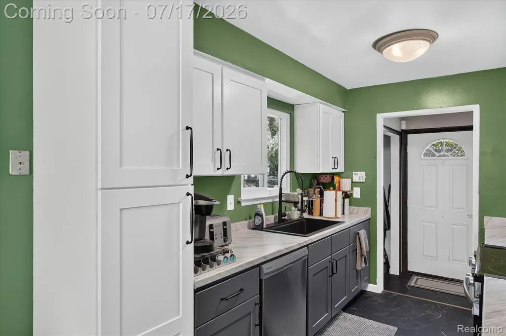 1772 Emerson Avenue Ypsilanti Charter Township MI 48198