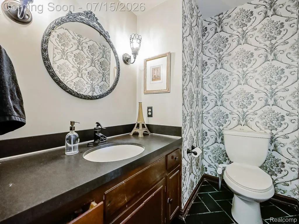 6730 Meadowlake Road Bloomfield Hills City MI 48301