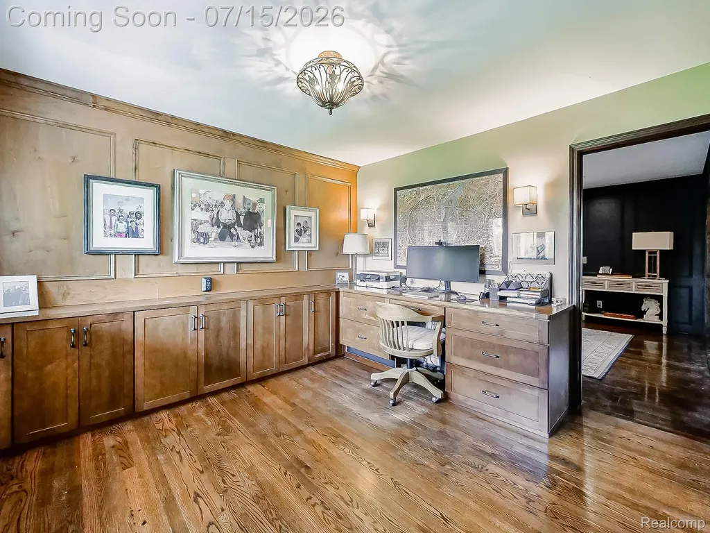 6730 Meadowlake Road Bloomfield Hills City MI 48301