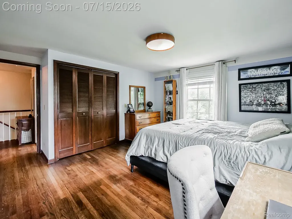 6730 Meadowlake Road Bloomfield Hills City MI 48301