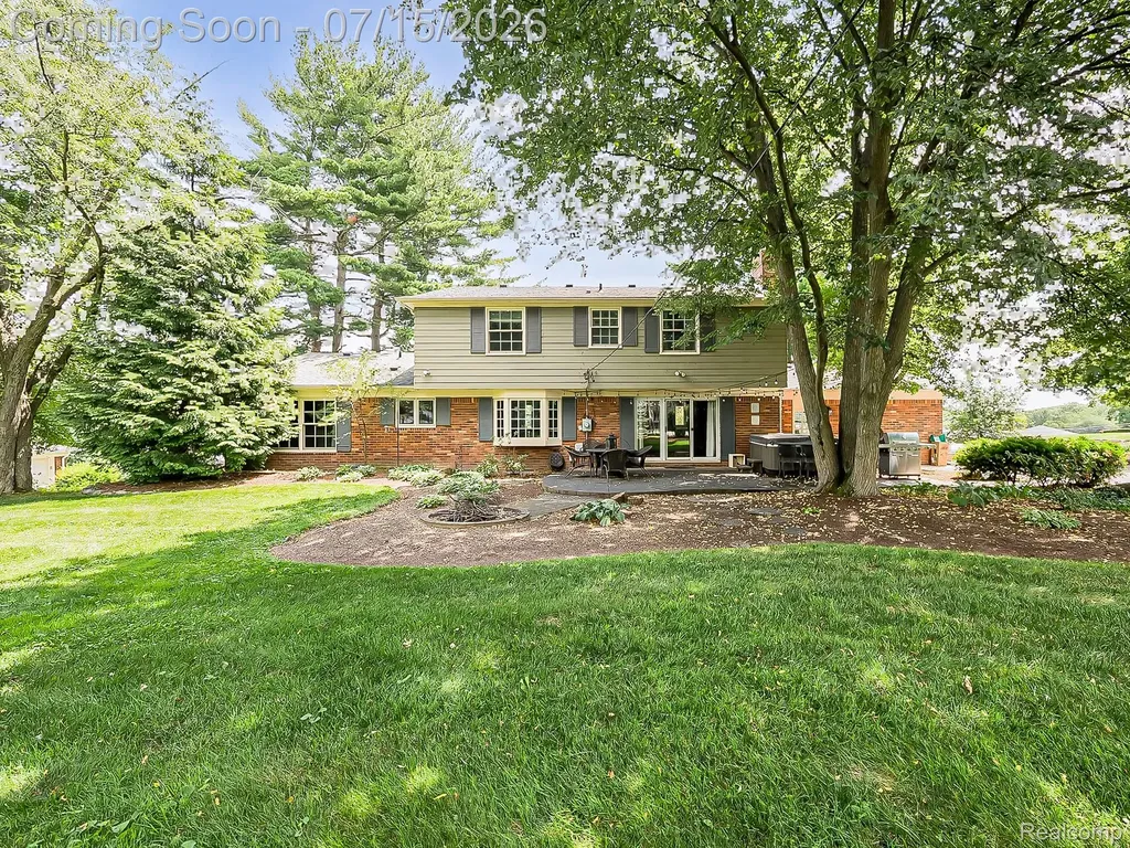 6730 Meadowlake Road Bloomfield Hills City MI 48301