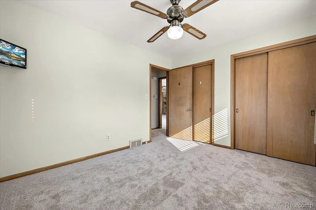 25651 S River Road Harrison Charter Township MI 48045