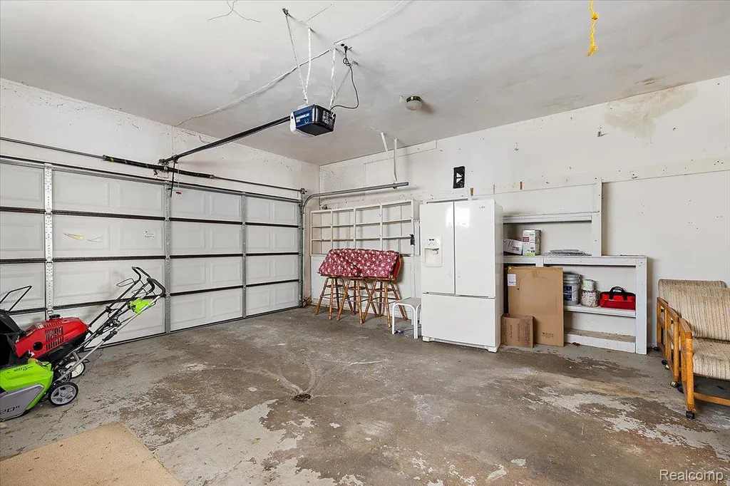25651 S River Road Harrison Charter Township MI 48045