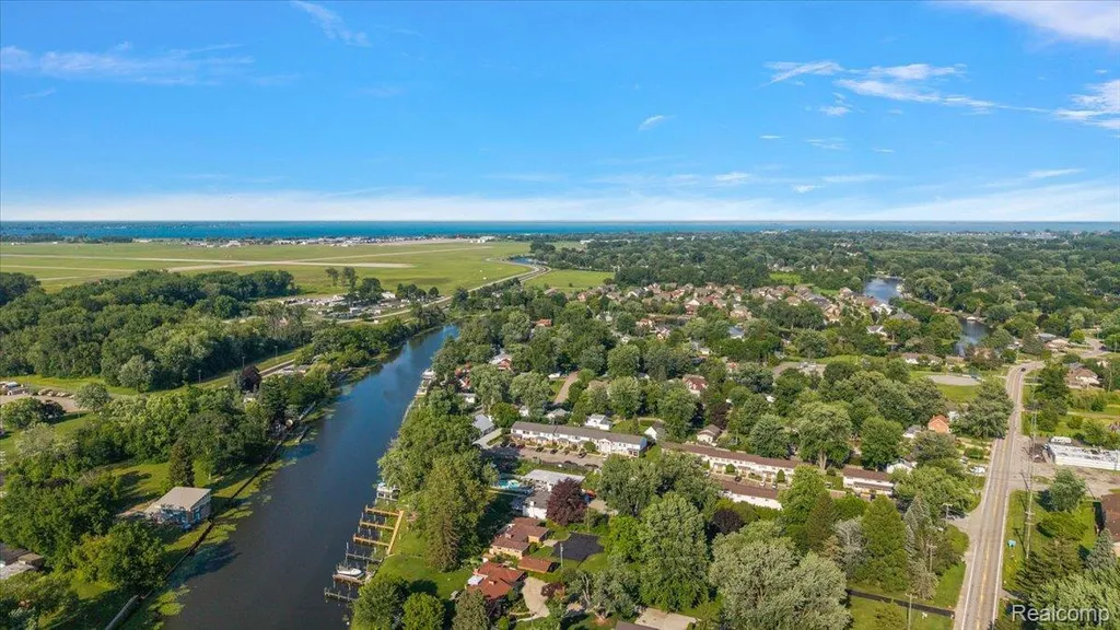 25651 S River Road Harrison Charter Township MI 48045