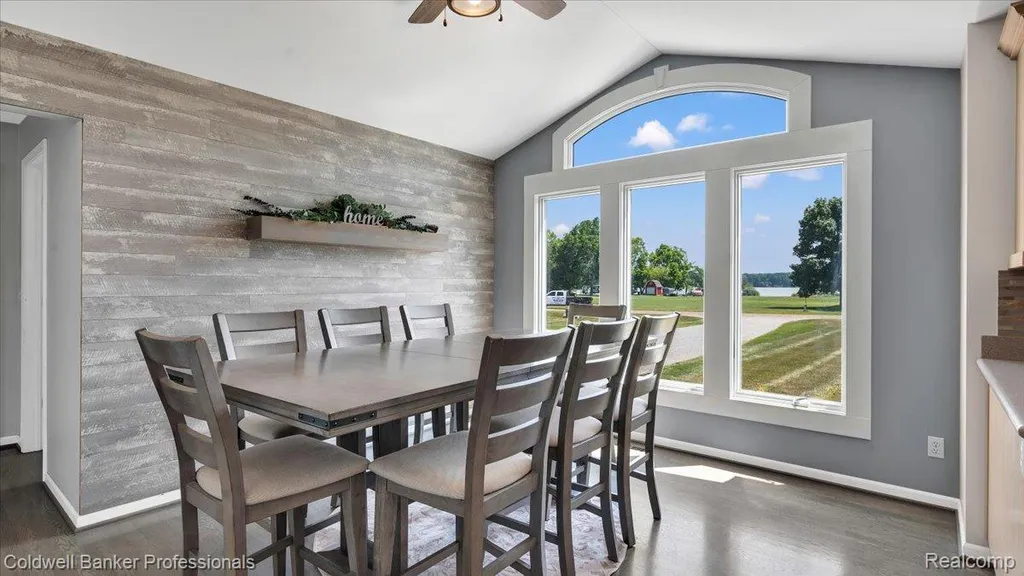 5554 Sandy Lane Oregon Township MI 48421