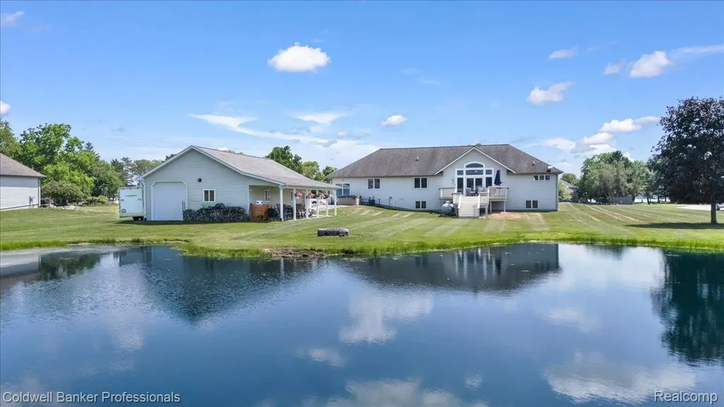 5554 Sandy Lane Oregon Township MI 48421