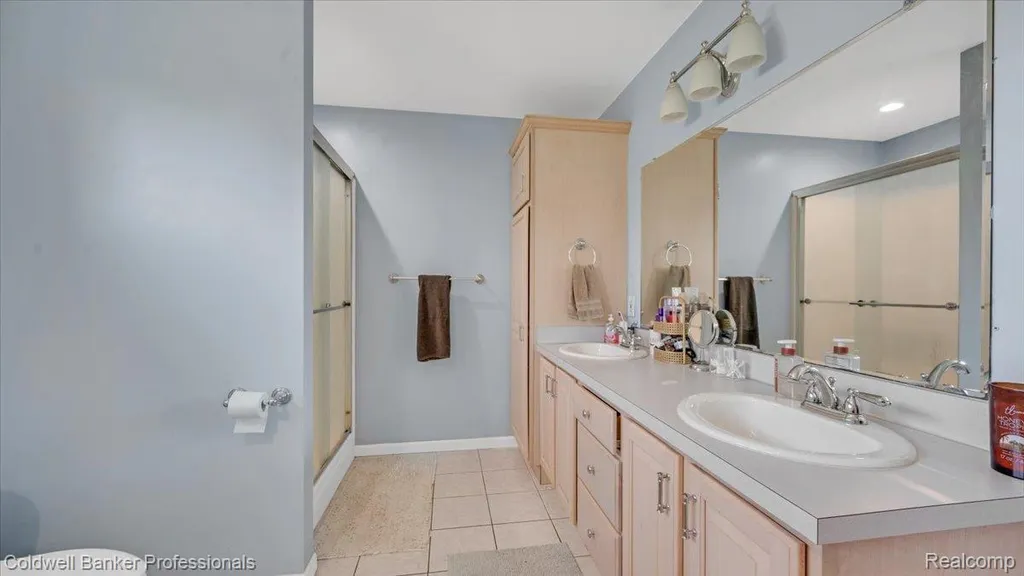 5554 Sandy Lane Oregon Township MI 48421
