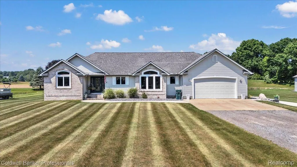 5554 Sandy Lane Oregon Township MI 48421